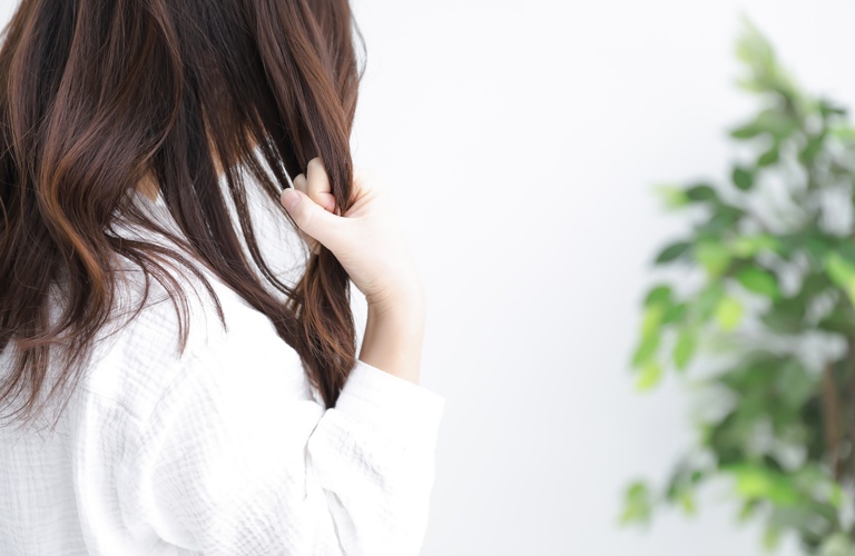 さらさらストレートを叶える縮毛矯正を対応 | 東林間の美容院ならLife make siblles